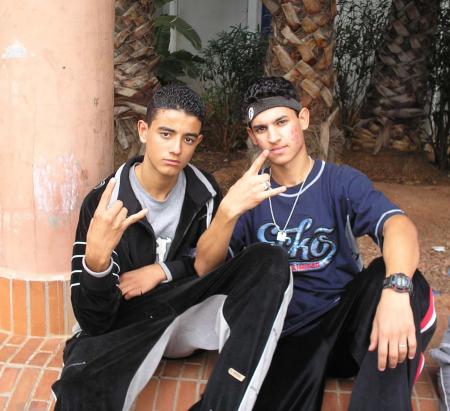 MeEeE FeAt BrAhIm
